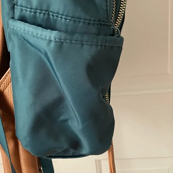 LAUNDRY teal backpack nylon & vegan leather 15 x 12” EUC - Picture 5 of 12